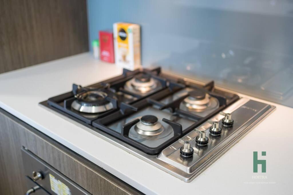 Homebush Eventhub Contemporary 2b2b Apartment